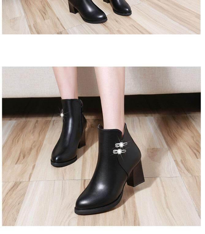 Dames enkellaarsjes zwart met blokhak en kristallen detail plateauzool comfortabel elegant casual schoenen | Sulvida