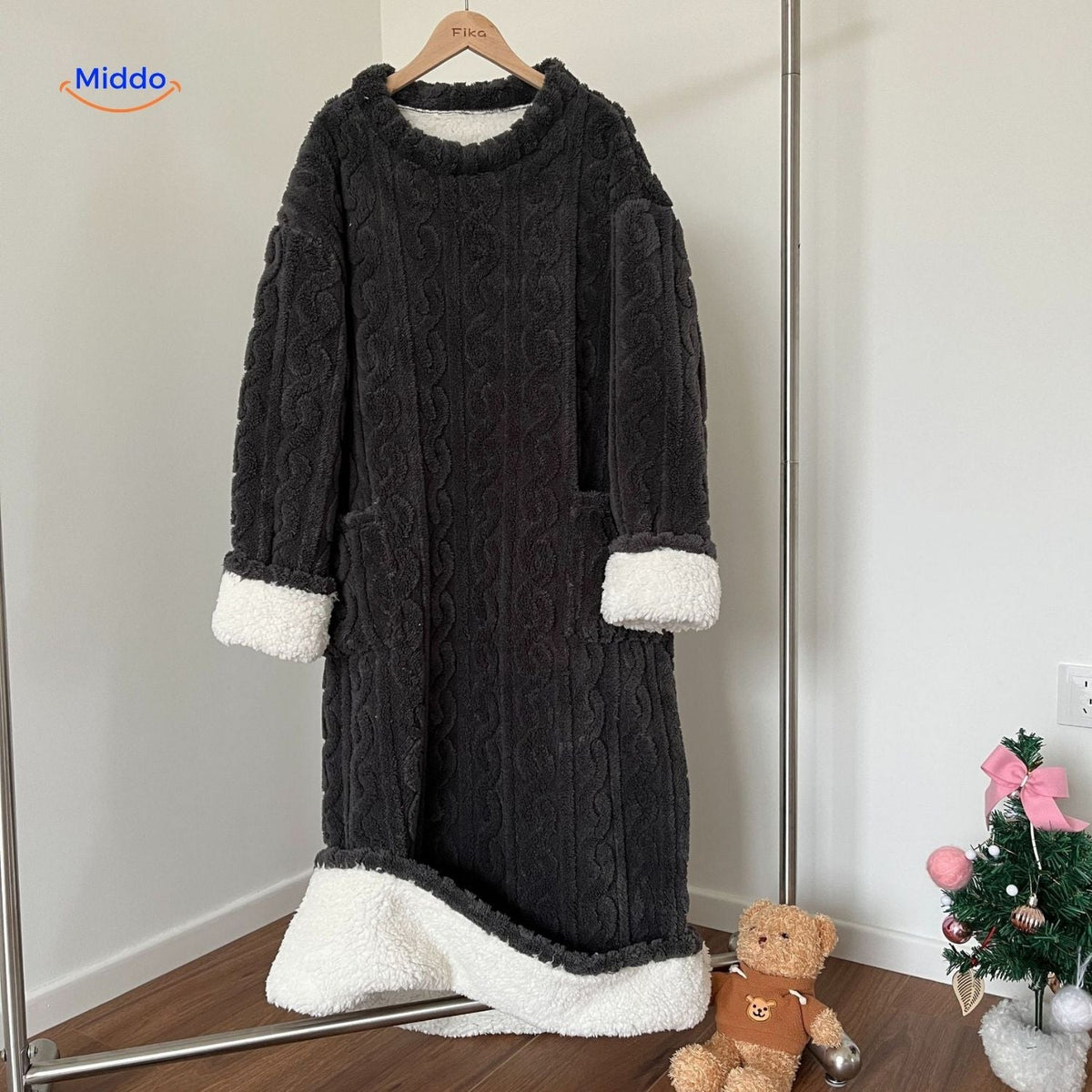 Lange Fleece Loungedeken met Zakken en Mouwen – Draagbare Deken voor Warmte Comfort Winter Relaxen Thuis | Sulvida