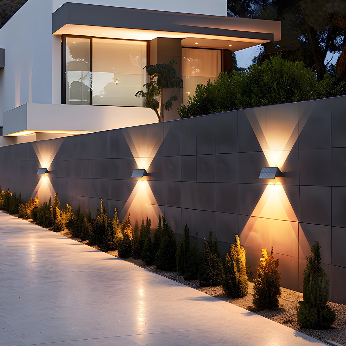Zonne-energie Wandlamp Buiten Zwart IP65 LED Verlichting Waterdicht Up-Down Licht voor Tuin Terras Balkon | Sulvida