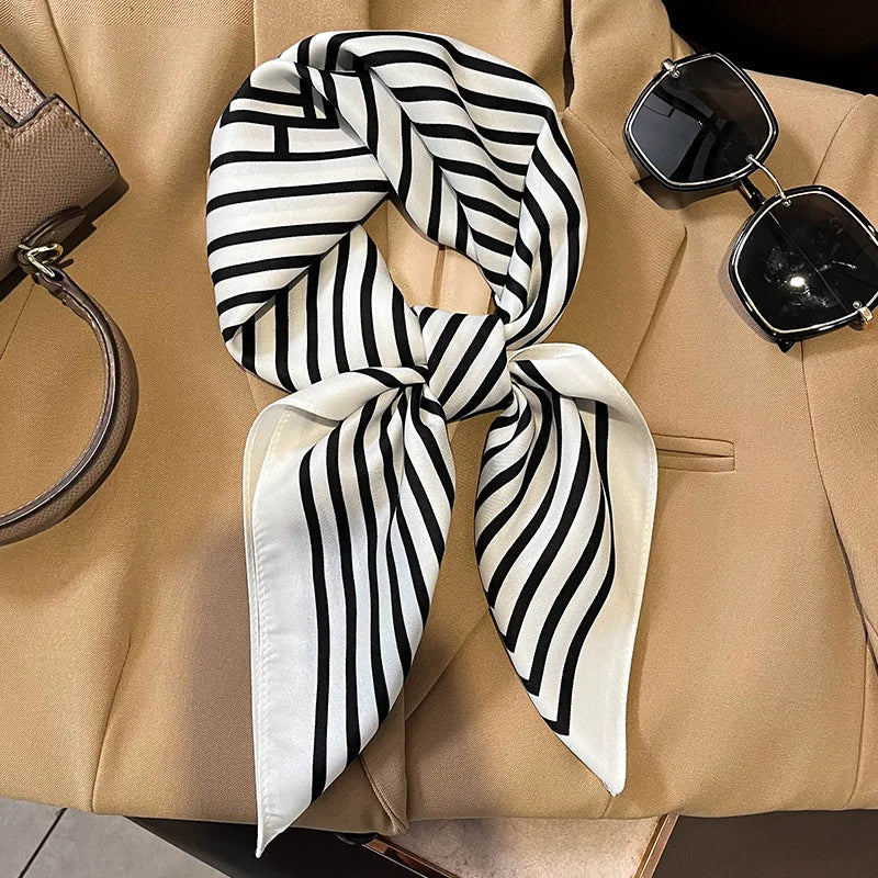 Zijden sjaaltje geruite print 70×70 cm dames sjaal haarband accessoire stijlvol elegant lente zomer cadeau | Sulvida
