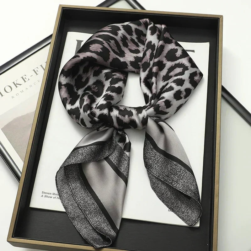 Zijden sjaaltje geruite print 70×70 cm dames sjaal haarband accessoire stijlvol elegant lente zomer cadeau | Sulvida