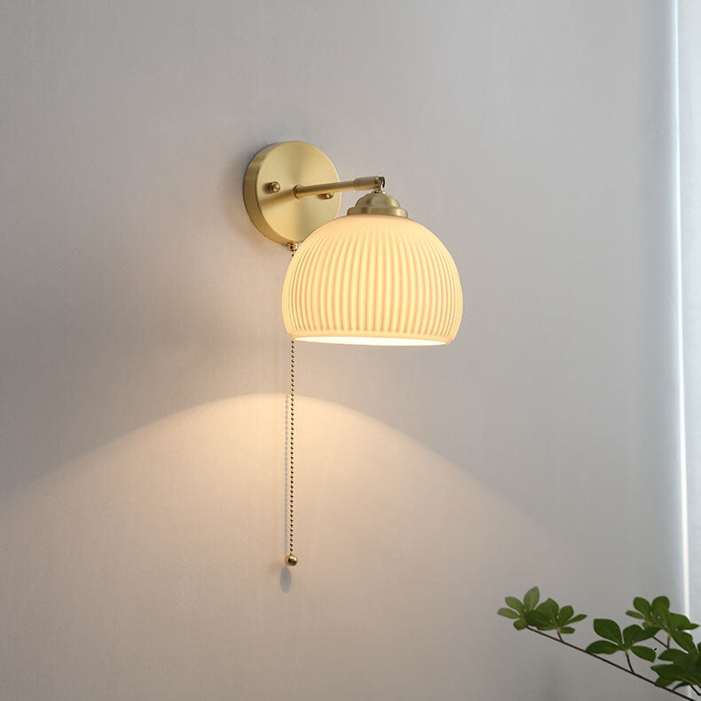 Wandlamp Gesatineerd Wit Glas Messing Trekschakelaar Moderne Slaapkamerverlichting Nordic Gestreept Design | Sulvida
