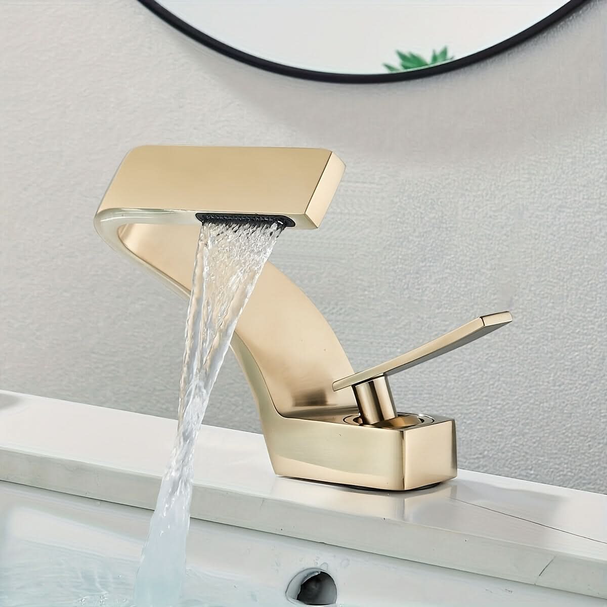 Robinet de salle de bains moderne à effet cascade en acier inoxydable, avec large bec, noir, chromé, doré, mitigeur de lavabo | Sulvida