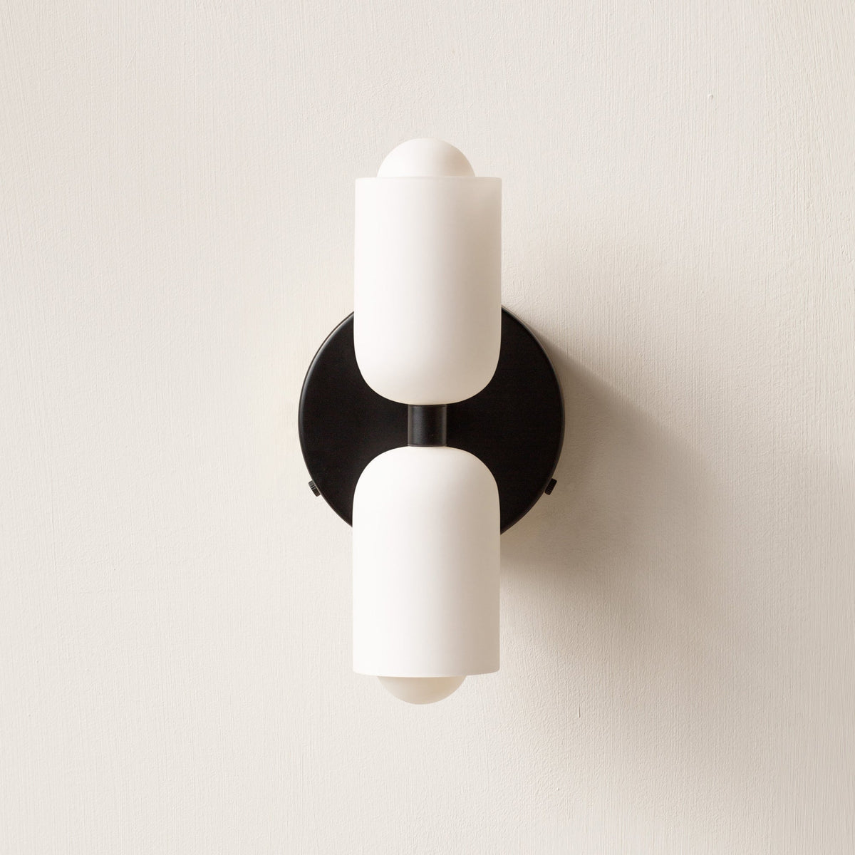 Acryl wandlamp bidirectioneel met warme gloed crème voor hal woonkamer slaapkamer E14 fitting modern design | Sulvida