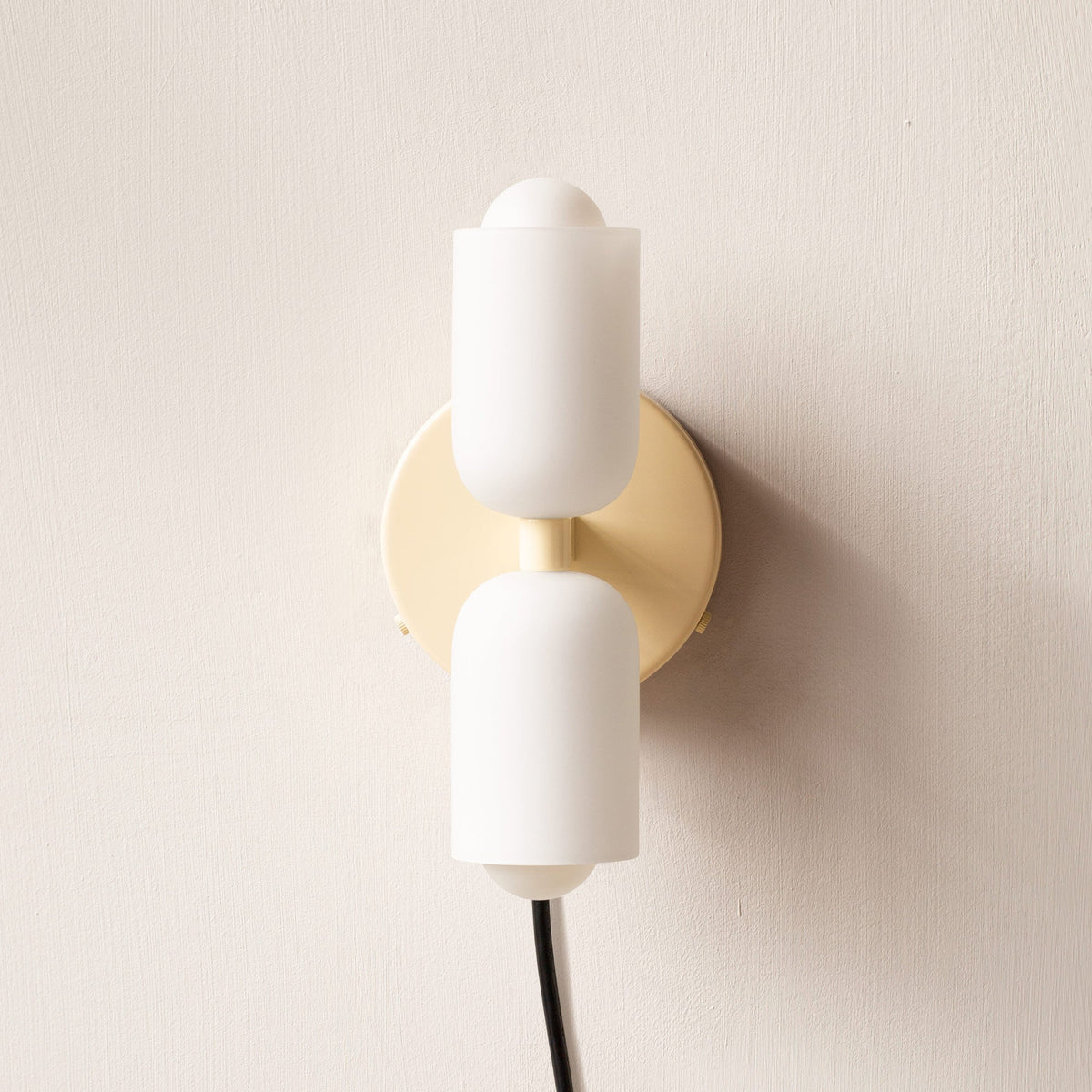 Acryl wandlamp bidirectioneel met warme gloed crème voor hal woonkamer slaapkamer E14 fitting modern design | Sulvida