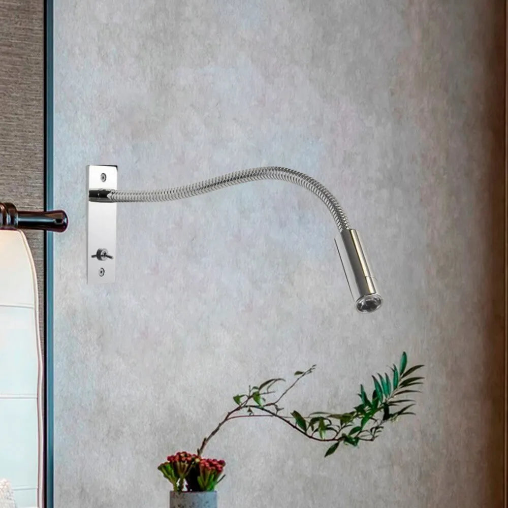 Verstelbare wandlamp metaal LED spotje leeslamp slaapkamer bureau strak modern design compact warm licht | Sulvida