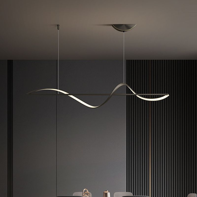 Hanglamp Golfvorm Metaal Messing & Zwart Dimbaar LED Slaapkamer Woonkamer Minimalistische Verlichting | Sulvida