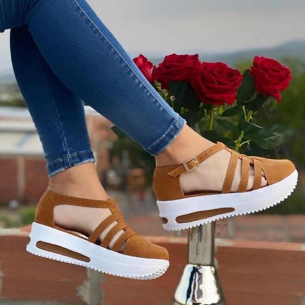 Comfortabele Dames Sandalen met Middelhoge Hak Dikke Zool Ademend PU Leer Zomerschoenen Elegant Design | Sulvida