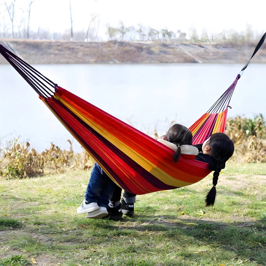 Hangmat voor binnen en buiten 200×150 cm ademend netweefsel draagkracht 200 kg ligcomfort tuinhangmat | Sulvida