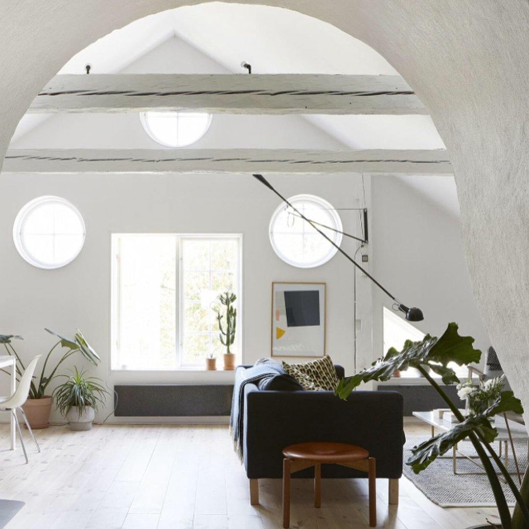 Industriële Wandlamp met Verstelbare Arm Metaal Zwart Wit 135cm 205cm Leeslamp Sfeerlicht Woonkamer Kantoor | Sulvida