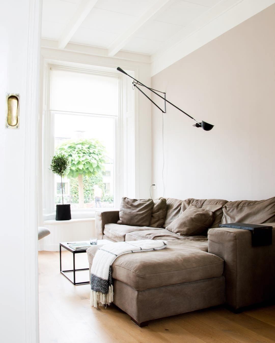 Industriële Wandlamp met Verstelbare Arm Metaal Zwart Wit 135cm 205cm Leeslamp Sfeerlicht Woonkamer Kantoor | Sulvida