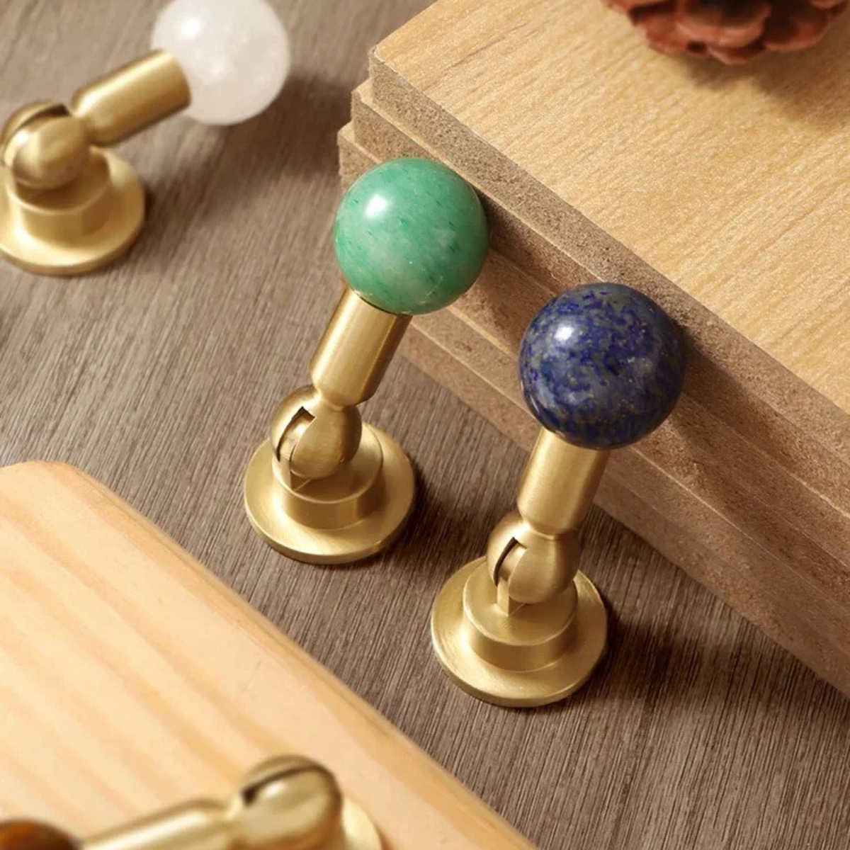 Kristallen Kastknop Amber – Messing en Glas Meubelgreep voor Kasten en Lades – Stijlvolle Decoratieve Kasthardware | Sulvida