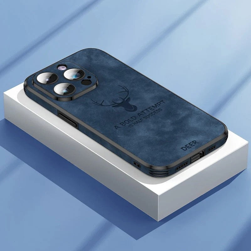 Lederen iPhone hoesje in wildleder met verhoogde kamerarand stofdempende bescherming en duurzame afwerking | Sulvida