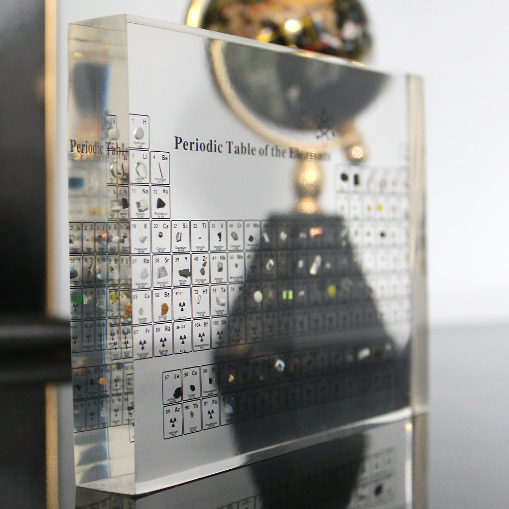 Verlicht Periodiek Systeem met 83 Echte Elementen Acryl Display Houten Voet LED Educatief Decoratief | Sulvida