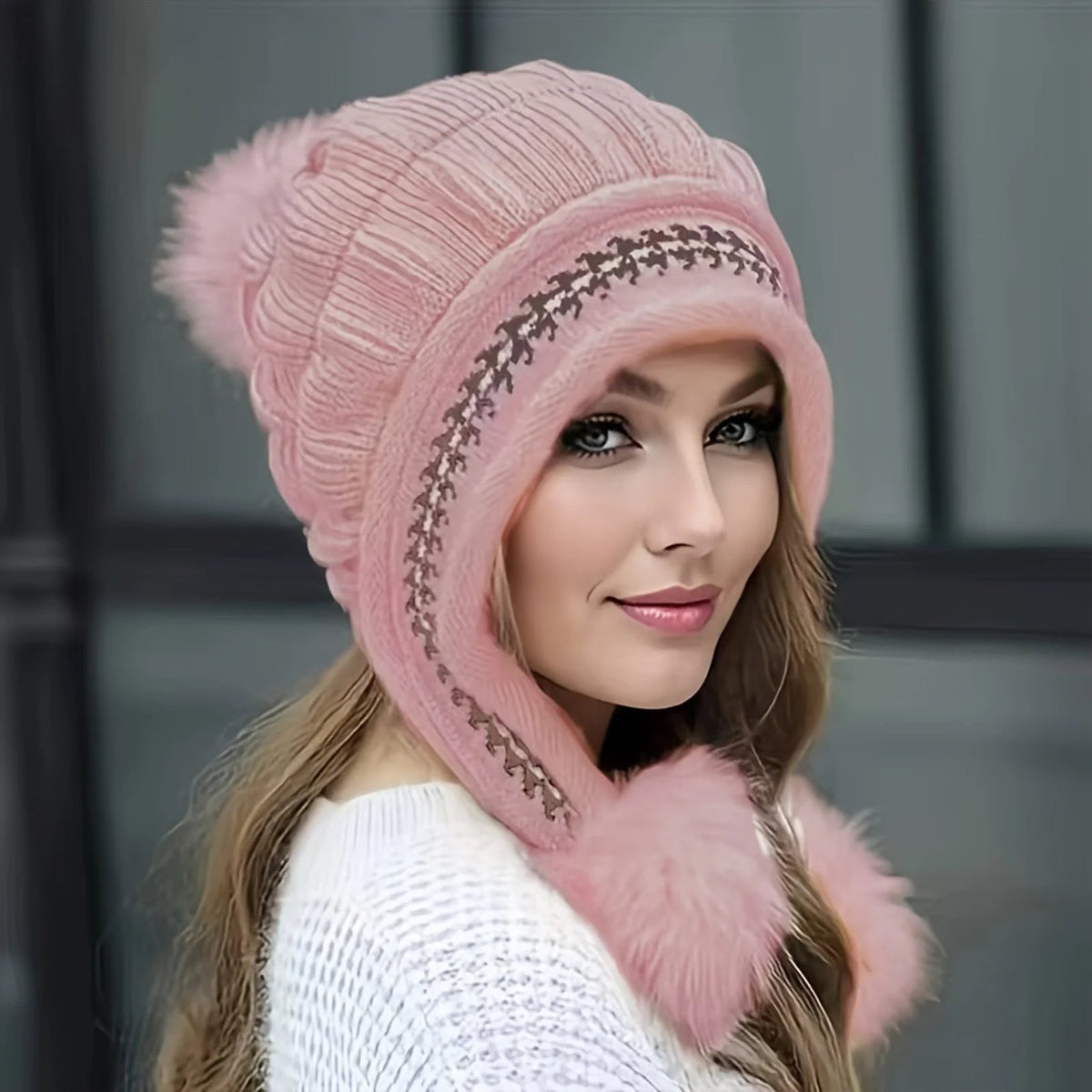 Fleece-Gevoerde Wintermuts met Oorflappen en Pompon – Warme Gebreide Muts voor Dames en Heren Winter | Sulvida