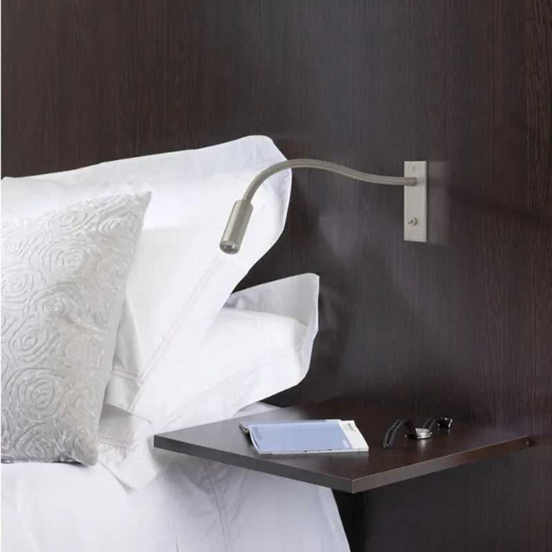 Verstelbare wandlamp metaal LED spotje leeslamp slaapkamer bureau strak modern design compact warm licht | Sulvida