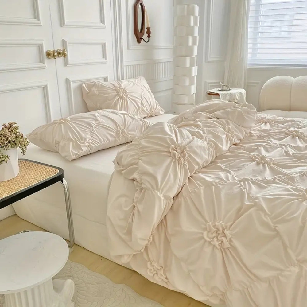 Ruffled Dekbedovertrek Set met Plooiwerk | Microfiber Beddengoed Luxe Bloem Design Tweepersoons Queen King | Sulvida