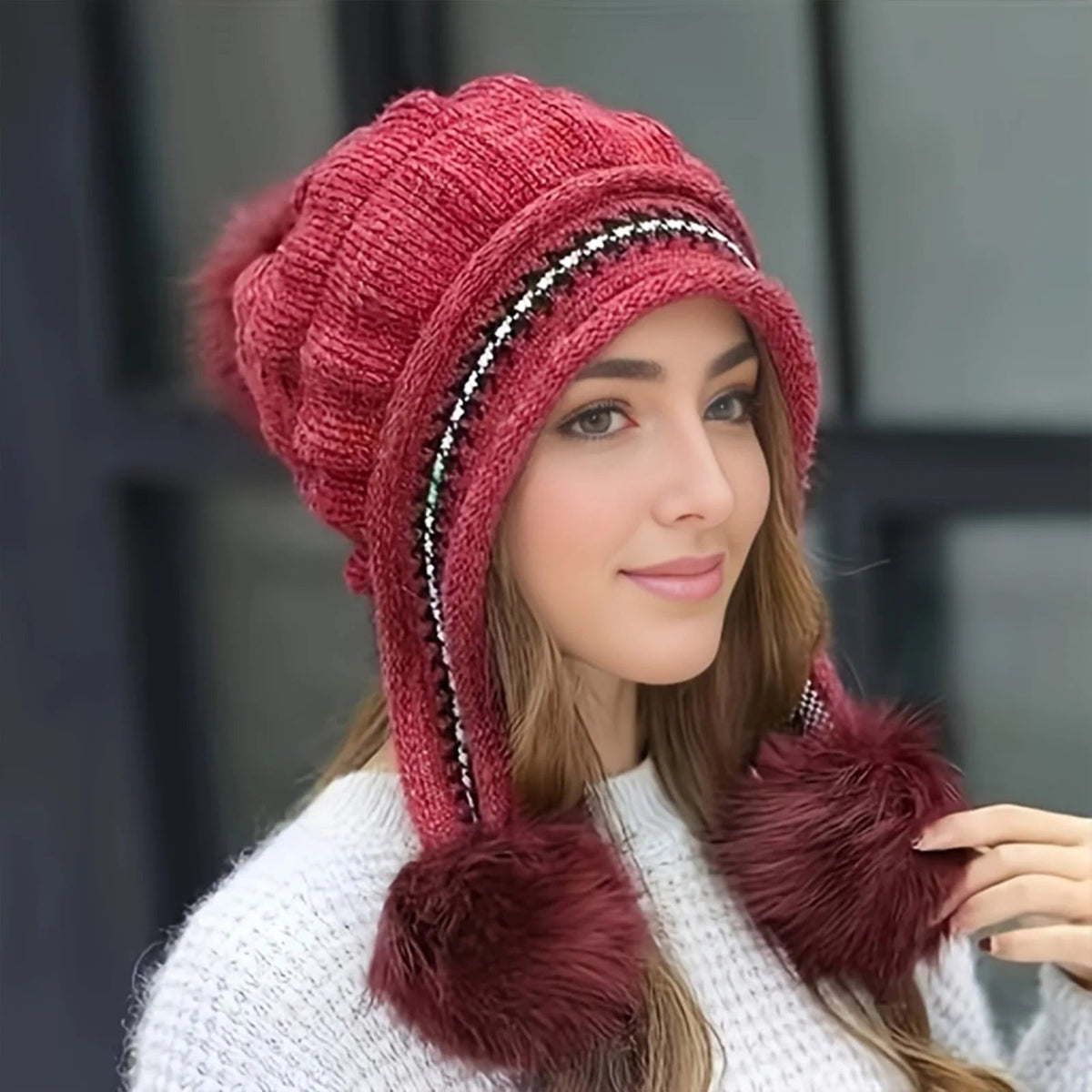Fleece-Gevoerde Wintermuts met Oorflappen en Pompon – Warme Gebreide Muts voor Dames en Heren Winter | Sulvida