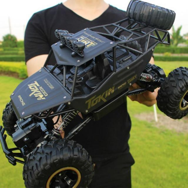 Afstandsbestuurbare Monstertruck RC Auto 4x4 All-Terrain met Rubberen Banden voor Kinderen en Volwassenen | Sulvida