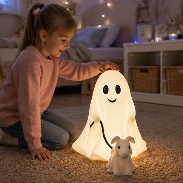 Spookachtig Hondenbeeld met Lakentje – Decoratief Halloween Tafelfiguurtje Hond voor Griezelige Sfeer | Sulvida