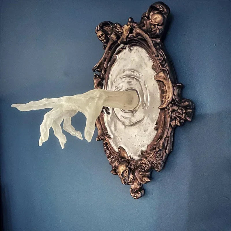Gothische Wandsculptuur met Spookachtige Hand Hars Decoratie voor Spannende Sfeer Halloween Interieur | Sulvida