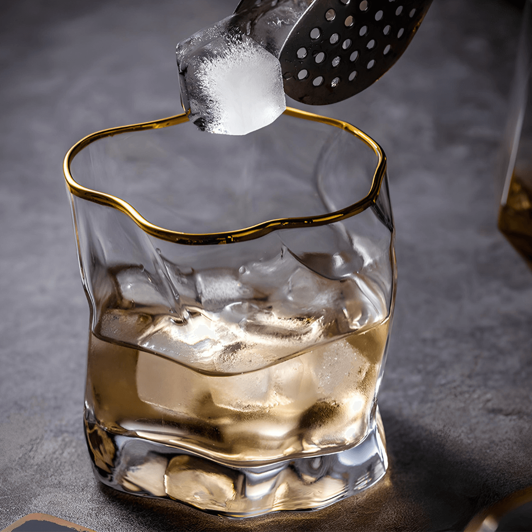 Japans Whiskyglas met Kristalreliëf en Vergulde Rand voor Stijlvol Genieten Thuis Whisky Cocktail Glas | Sulvida