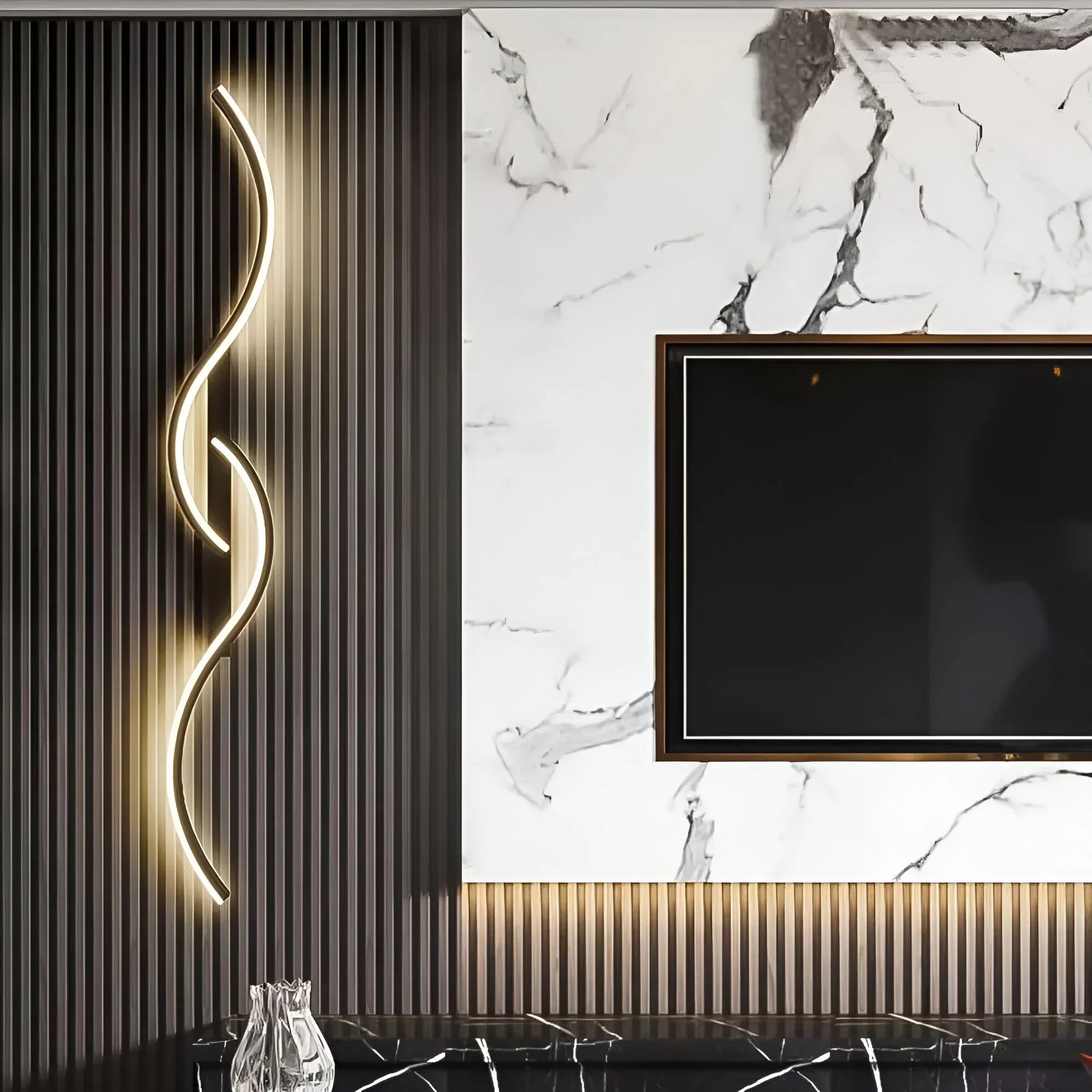 Moderne Gebogen Wandlamp voor Sfeervolle Binnenverlichting – Energiezuinige LED Wandverlichting in Goud, Zwart of Gemengd – Ambient Lichtbron voor Woonkamer, Slaapkamer en Hal | Sulvida