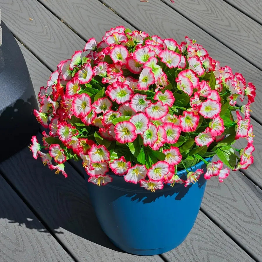 Panier suspendu de fleurs artificielles en soie et en plastique, résistant aux UV, pour décoration extérieure de balcon, terrasse, jardin et mur | Sulvida