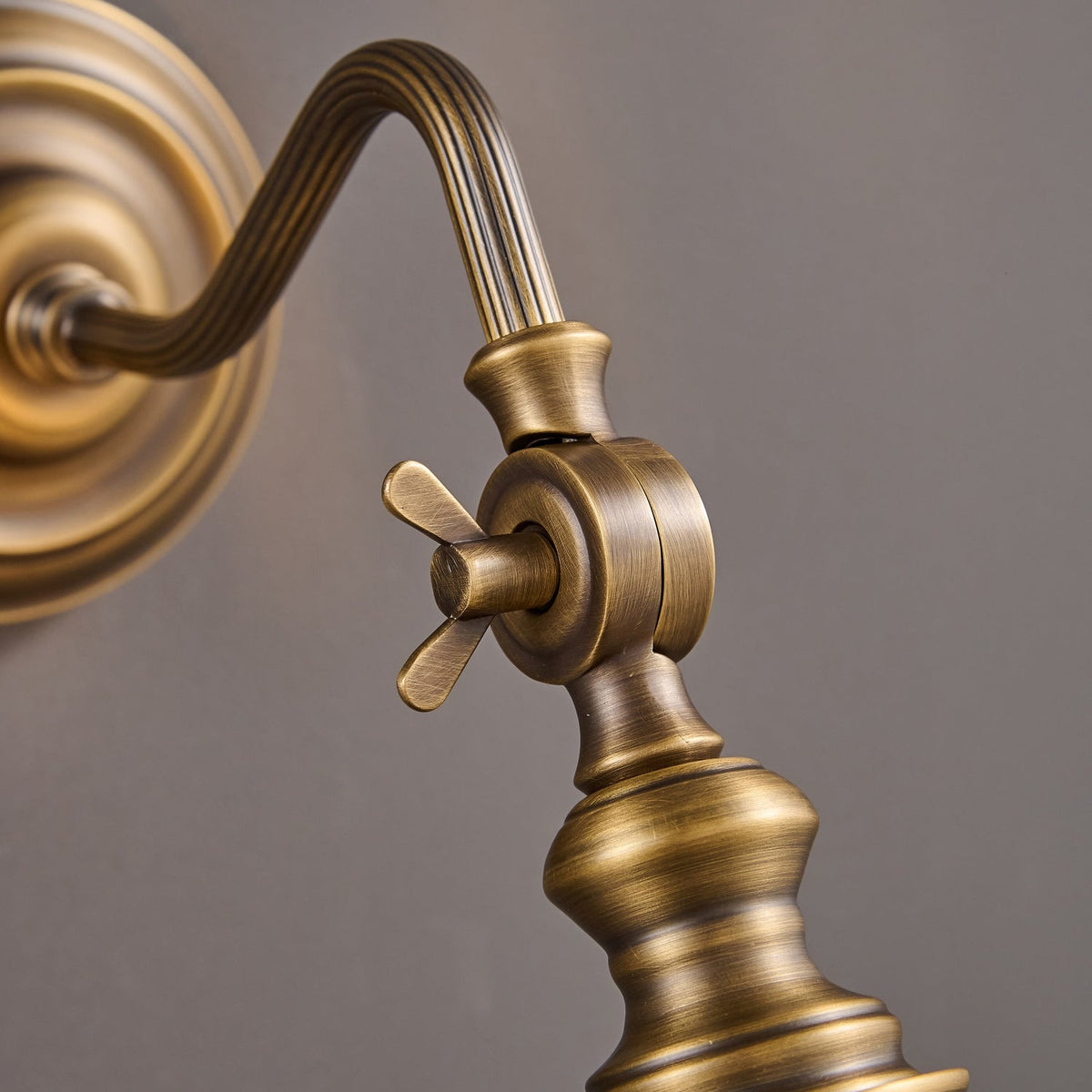 Wandlamp Zwanenhals Messing Leeslamp Verstelbaar met Vintage Patina voor Slaapkamer Nachtlamp Bedlamp Wand | Sulvida