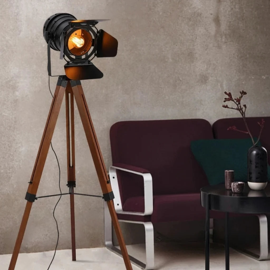 Statief Vloerlamp Vintage Metaal Hout Zwart Rood Industrieel Driepoot Staande Lamp Woonkamer Slaapkamer | Sulvida