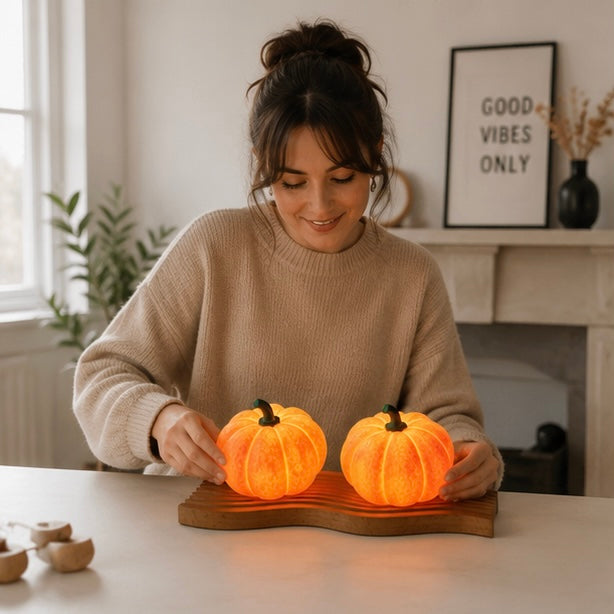 Pompoen nachtlampje met LED verlichting op batterijen decoratieve lantaarn voor Halloween feest en sfeervolle avonden | Sulvida