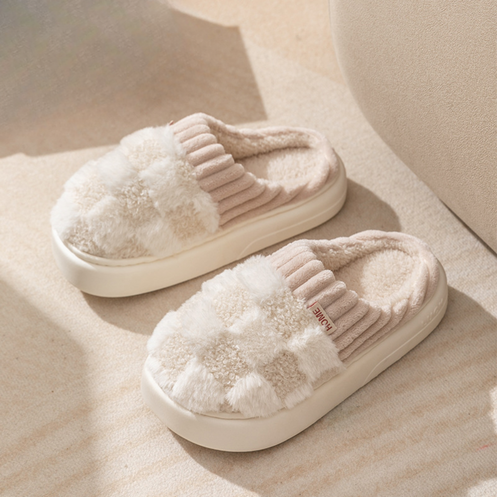 Pantoufles chaudes avec doublure douce et duveteuse, chaussures d’intérieur pour les soirées d’hiver, confortables et antidérapantes | Sulvida