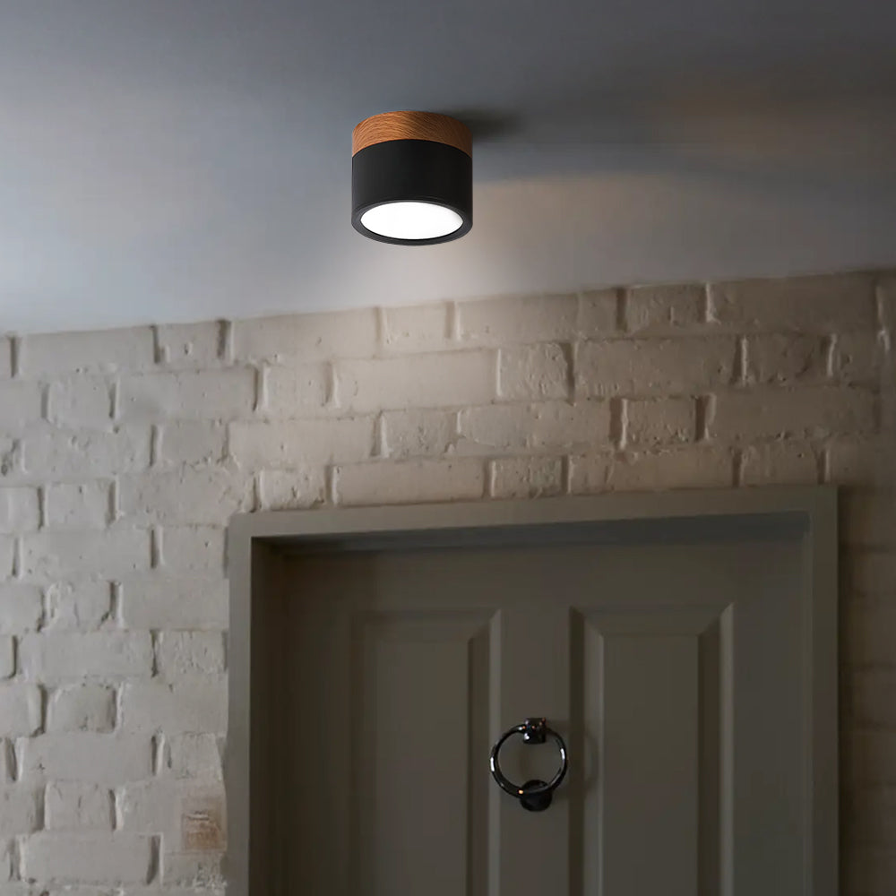 Compacte plafondspot aluminium hout rond warm wit LED verlichting hal woonkamer eetkamer modern Scandinavisch | Sulvida