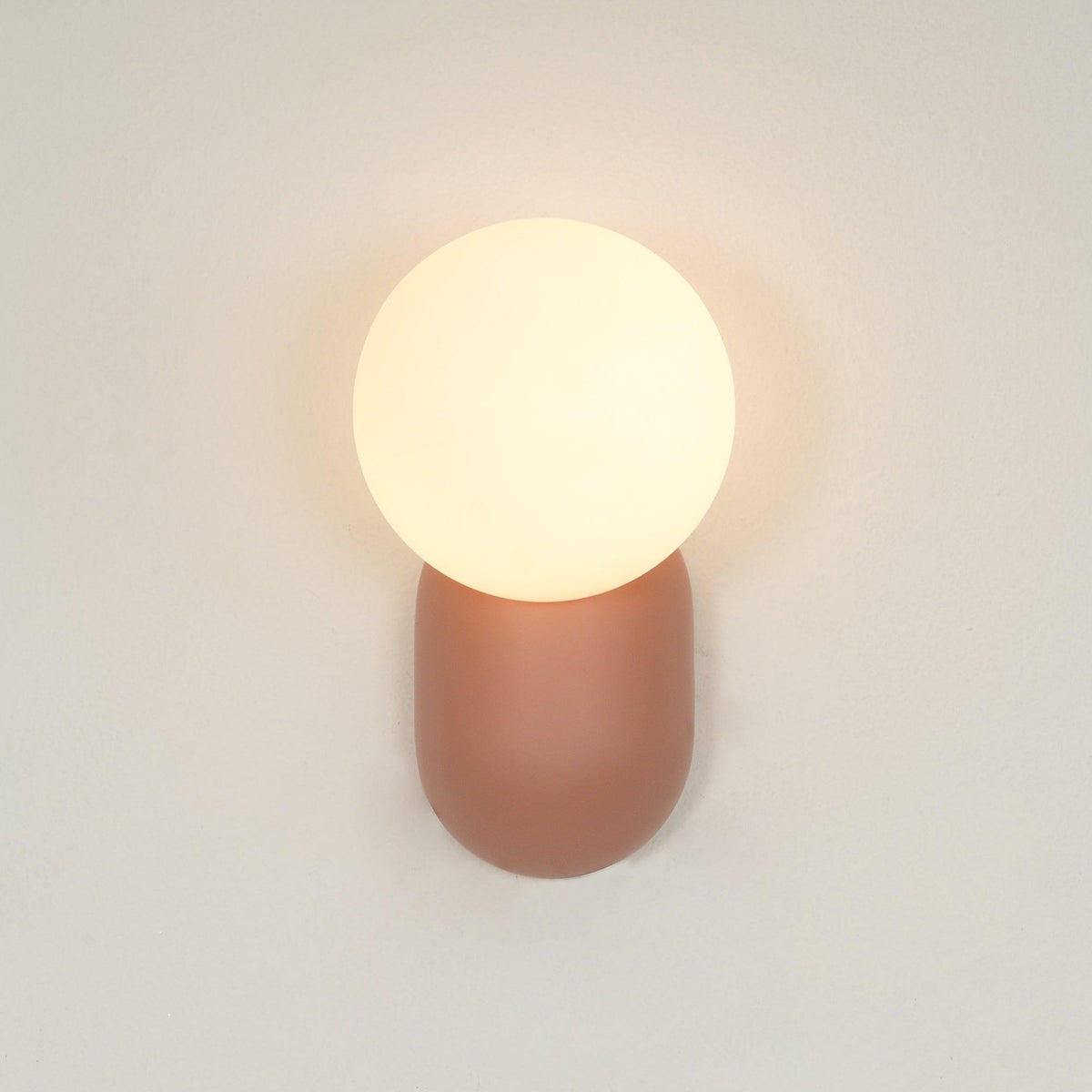 Minimalistische Wandlamp met Glazen Bol Sfeervolle Muuverlichting Roze Zwart Wit Grijs Retro Slaapkamer | Sulvida