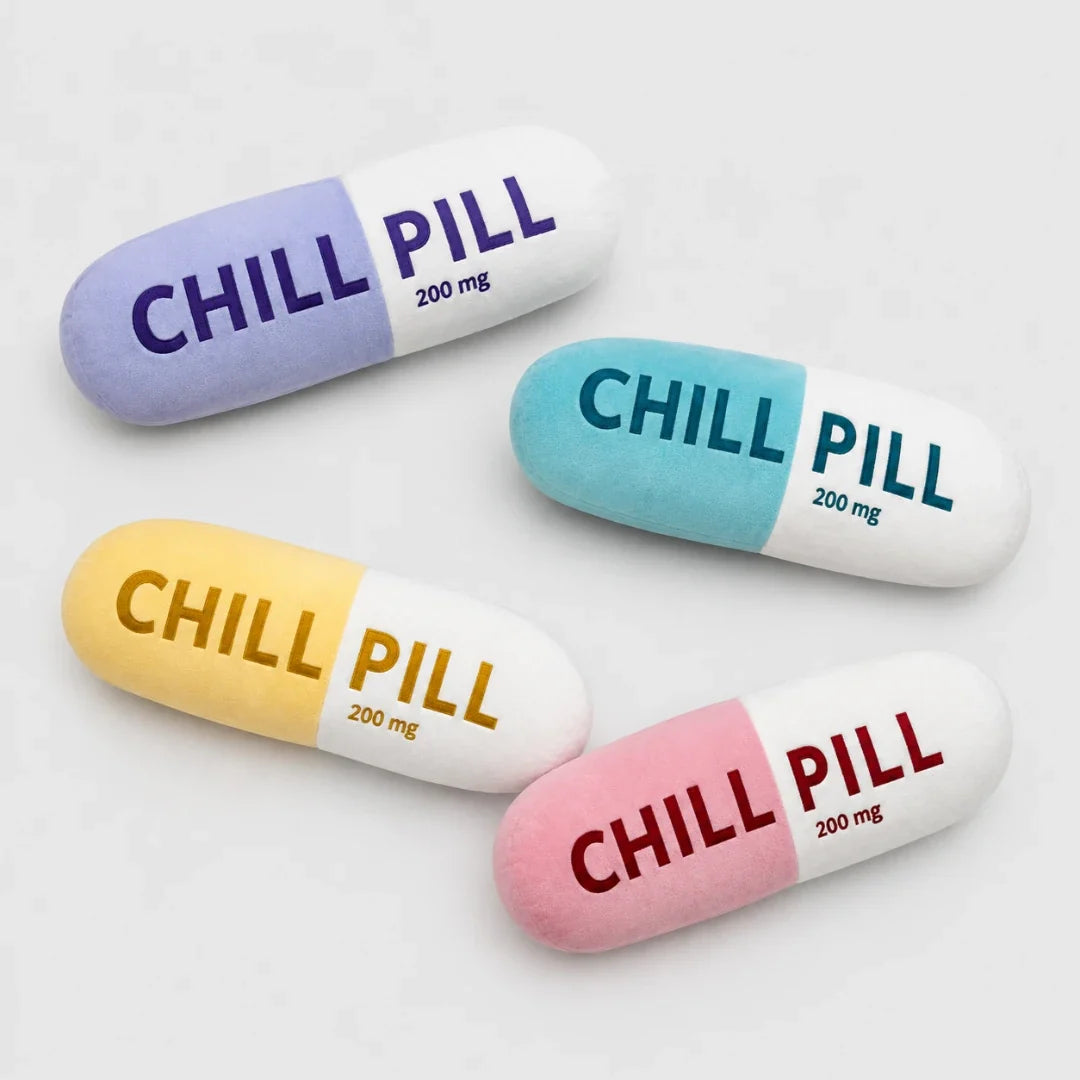 Pluchen capsulekussen 14×6 cm roze comfort sierkussen chill pill pillow decoratief woonkamer slaapkamer | Sulvida