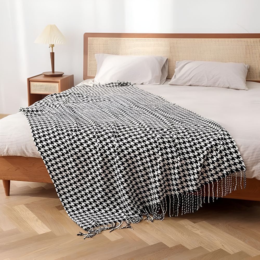 Wollen plaid zwart-wit pied-de-poule met kwasten tijdloos klassiek warm zacht voor bank bed woonkamer | Sulvida