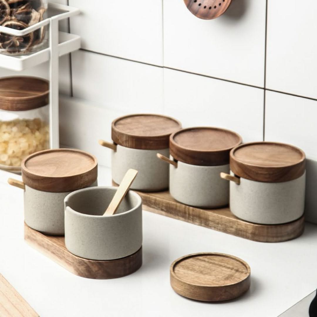 Ceramiczne pojemniki na przyprawy z bambusową pokrywką, naturalna biel, zestaw 2 lub 3 sztuk, pojemniki do przechowywania | Sulvida