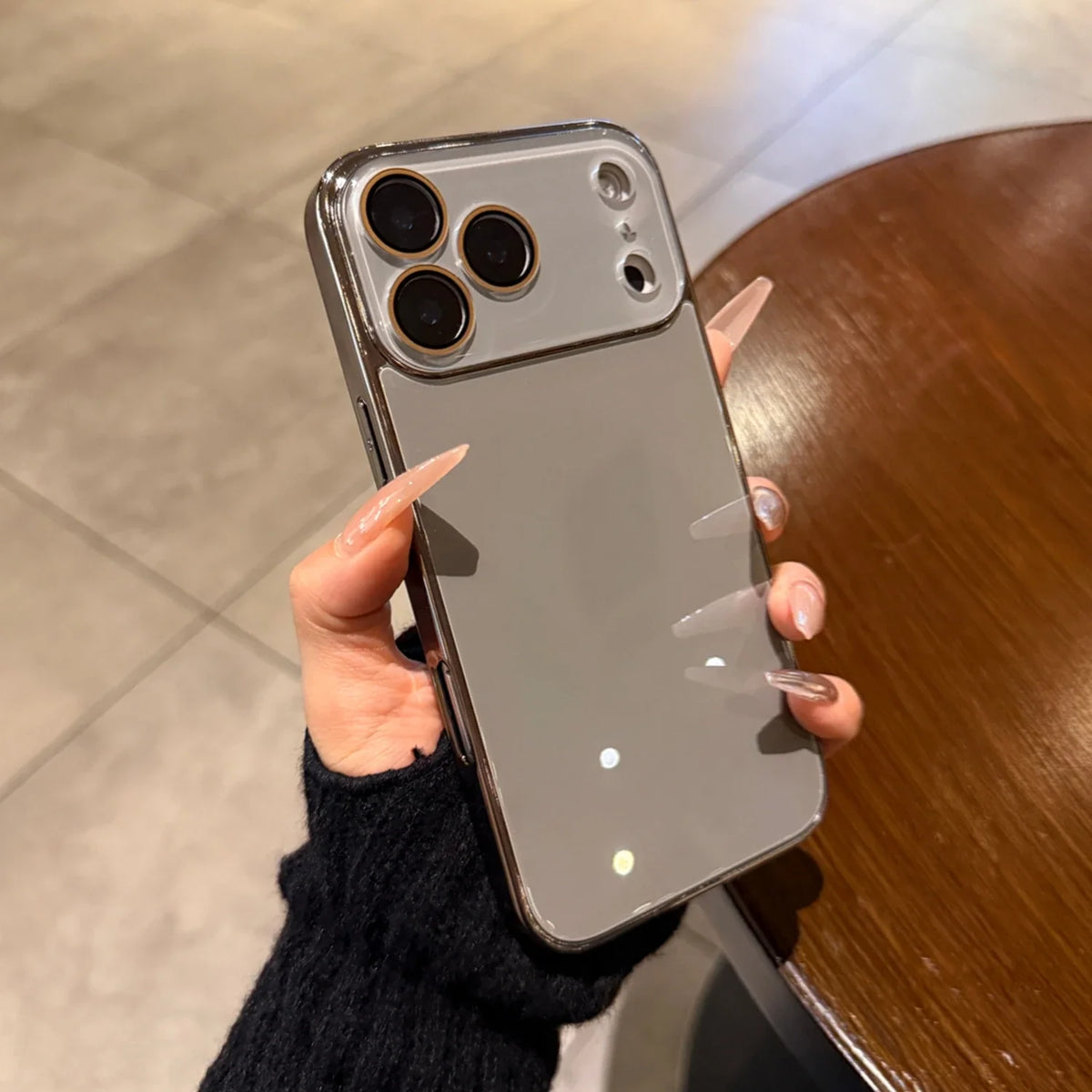 Coque en verre pour iPhone avec bord plaqué, protection de l’appareil photo et design luxueux pour iPhone 11 à 17 Pro Max | Sulvida