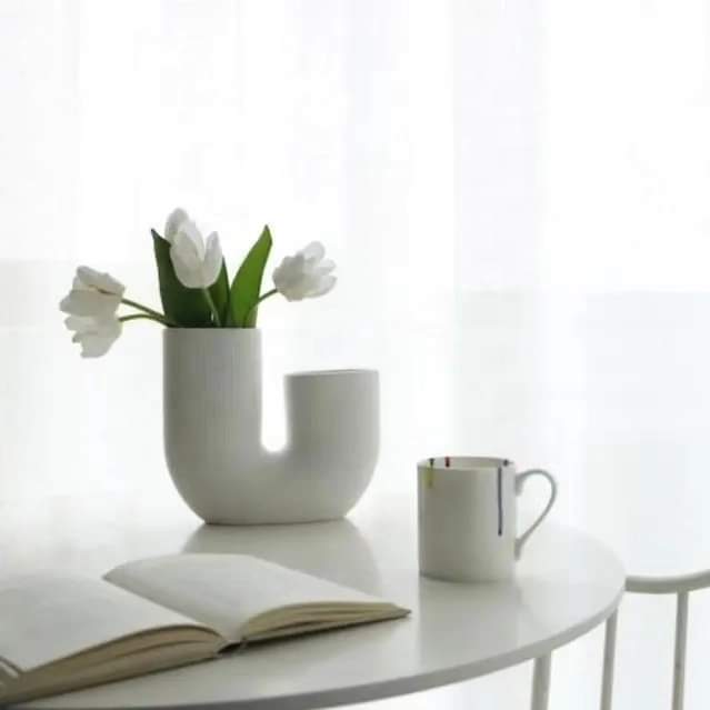 U-vormige minimalistische vaas keramiek scandinavisch design woonkamer kantoor tafelstuk moderne decoratie | Sulvida
