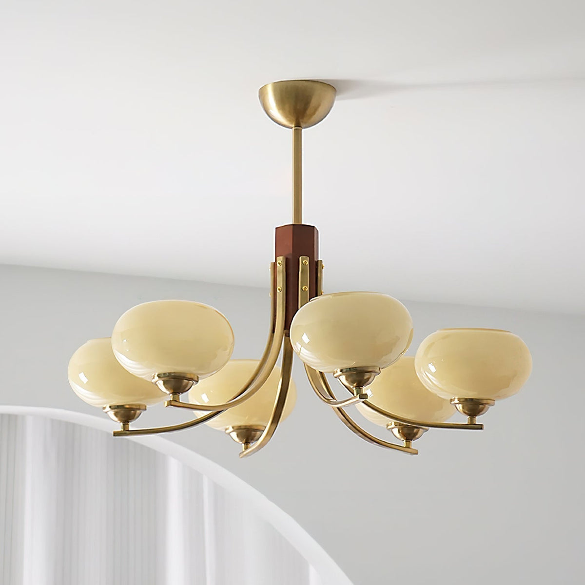 Glazen Bolkroonluchter met 6 Lichtpunten Ambertint Hanglamp Woonkamer Eetkamer Modern Koperen Armatuur | Sulvida