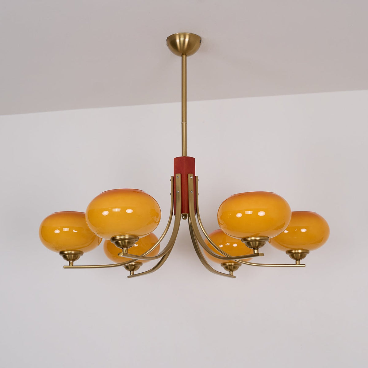 Glazen Bolkroonluchter met 6 Lichtpunten Ambertint Hanglamp Woonkamer Eetkamer Modern Koperen Armatuur | Sulvida