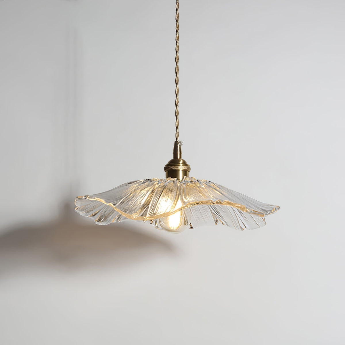 Glazen Hanglamp Bloem met Messing Details Plafondlamp Eetkamer Slaapkamer Woonkamer Retro Verlichting | Sulvida