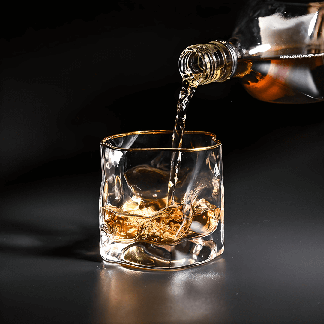 Japans Whiskyglas met Kristalreliëf en Vergulde Rand voor Stijlvol Genieten Thuis Whisky Cocktail Glas | Sulvida