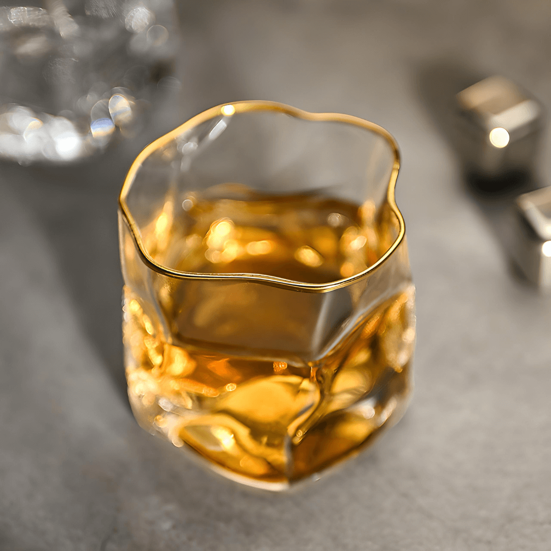 Japans Whiskyglas met Kristalreliëf en Vergulde Rand voor Stijlvol Genieten Thuis Whisky Cocktail Glas | Sulvida