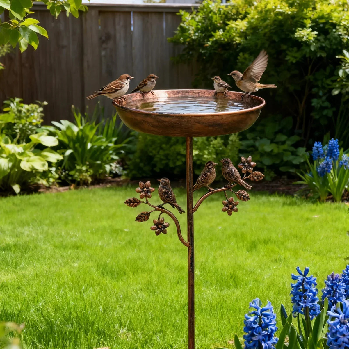 Metalen Vogelbad met Decoratief Grondspies voor Wildvogels Tuinornament Waterkom Vogeldrenk Vogelwater | Sulvida