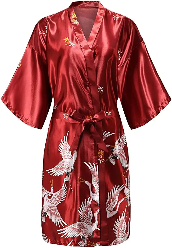 Peignoir kimono en satin à imprimé floral pour femme, manches courtes, vêtement d’intérieur de luxe à l’éclat soyeux | Sulvida
