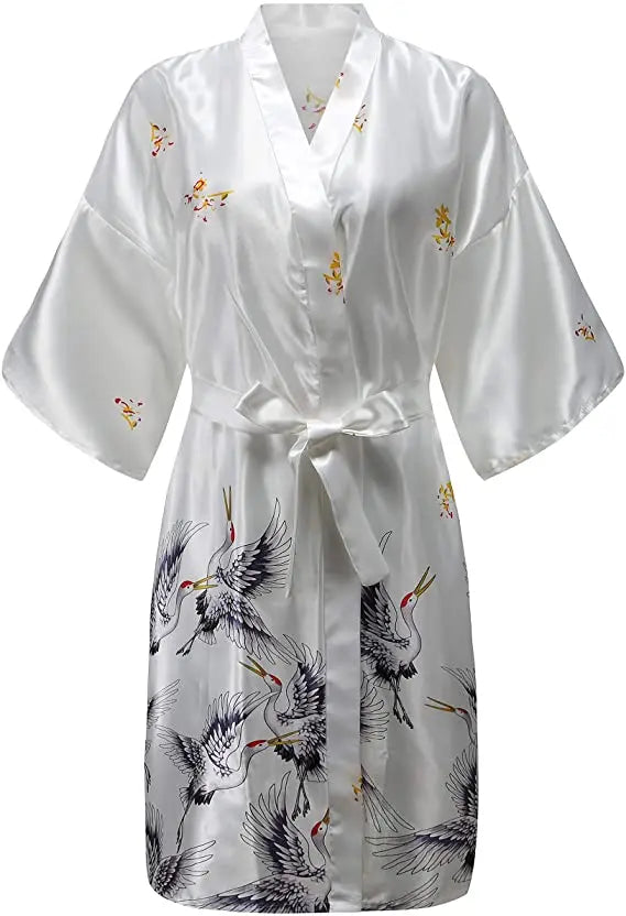 Peignoir kimono en satin à imprimé floral pour femme, manches courtes, vêtement d’intérieur de luxe à l’éclat soyeux | Sulvida