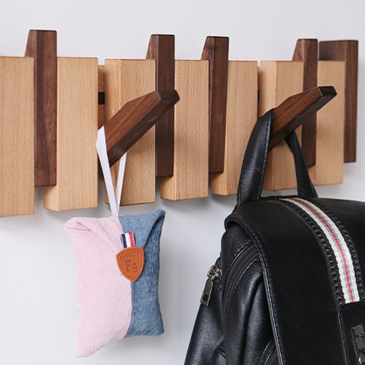 Wandkapstok Hout Piano Design Inklapbare Haken Ophangsysteem Hal Slaapkamer Natuurlijk Hout Afwerking Stijlvol | Sulvida