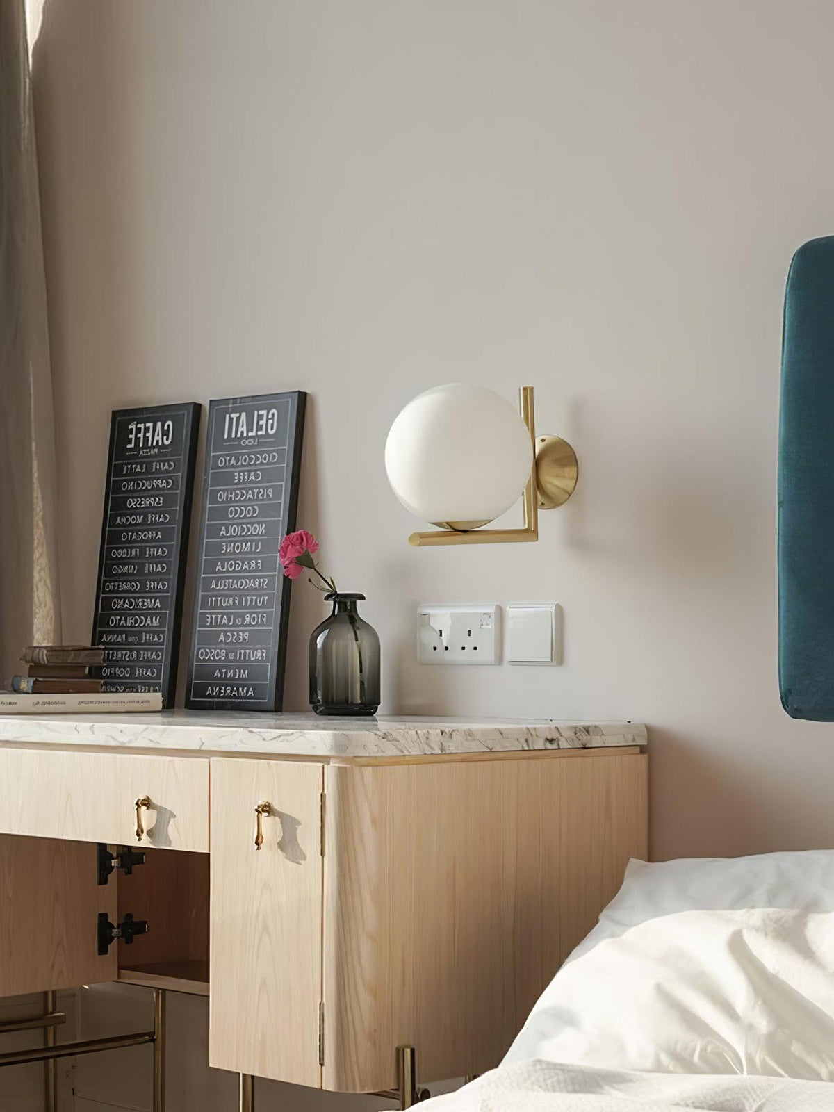 Wandlamp Geblazen Opaalglas Minimalistisch Goudkleurig Zwart Fitting E27 Modern Design Woonkamer Slaapkamer | Sulvida