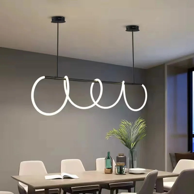 Lineaire Hanglamp LED IJzer Siliconen Zwart Goud Dimbaar Eetkamer Woonkamer Slaapkamer Modern Design | Sulvida